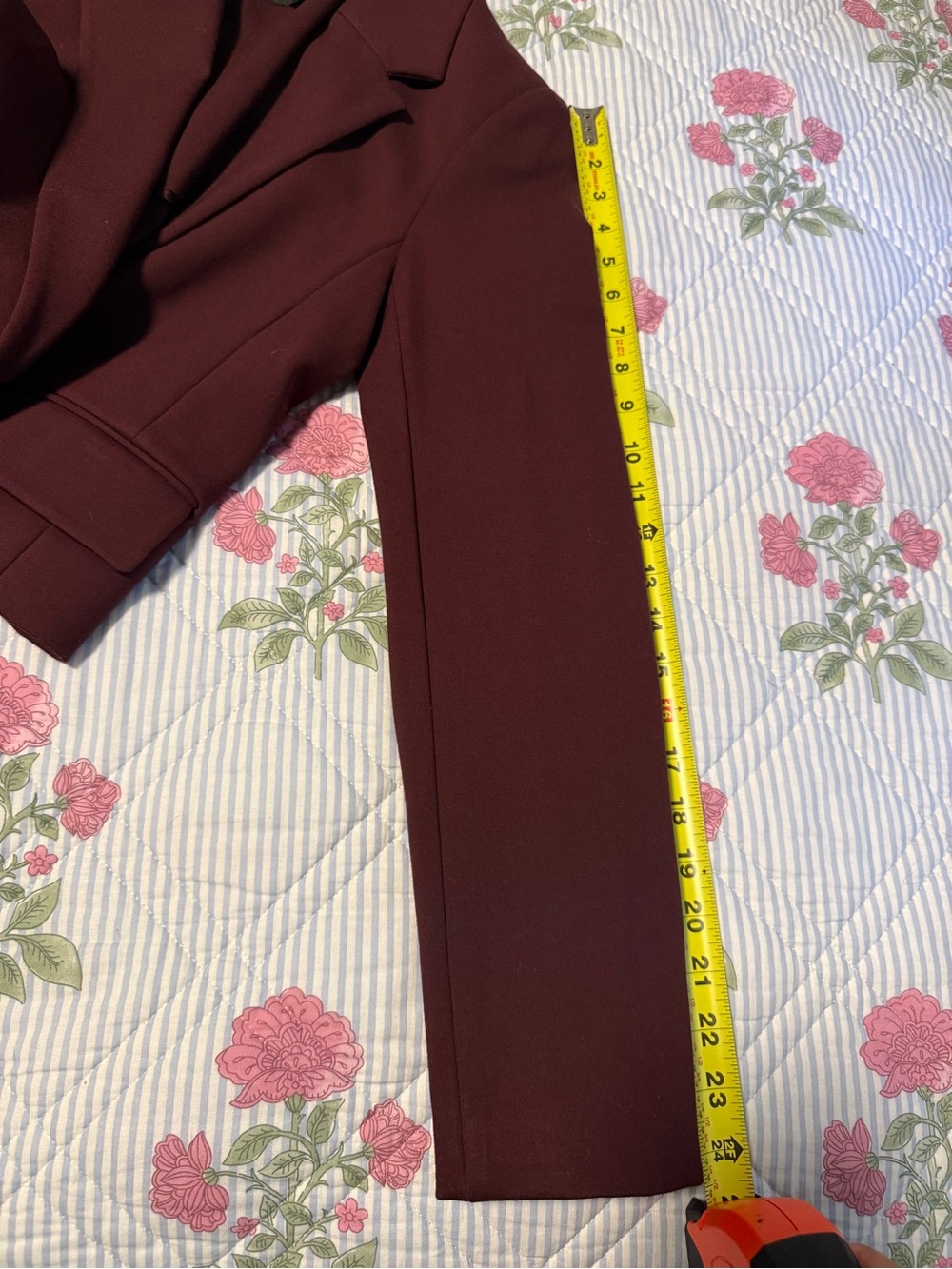 Banana Republic Women's Wine Cropped Blazer - Picture 7 of 10
